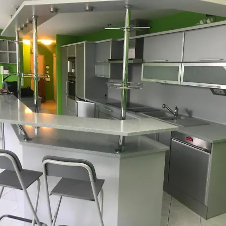 V Nebi Deluxe